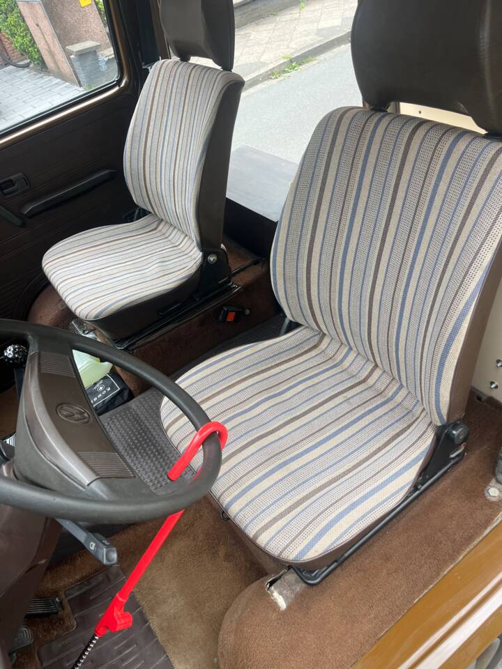 Bild 16/50 von Volkswagen T3 Westfalia Joker 1.6 TD (1982)