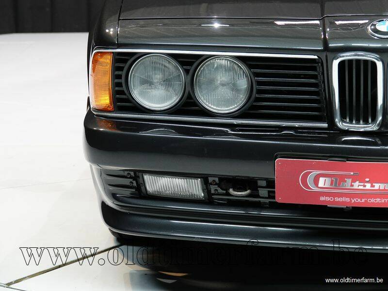 Image 12/15 of BMW M 635 CSi (1984)