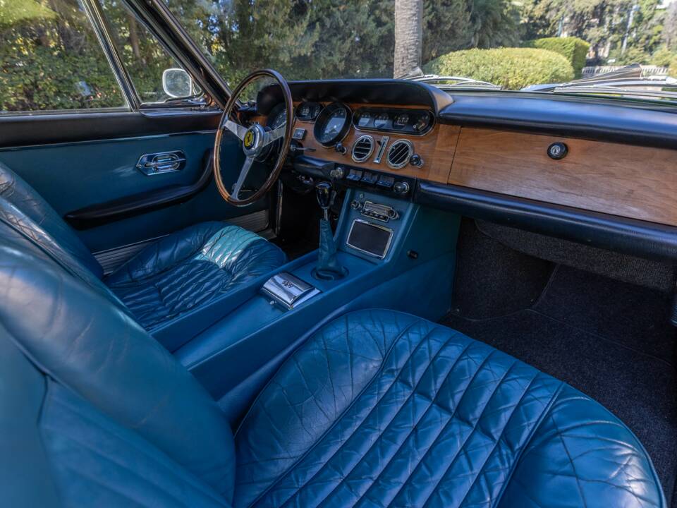 Imagen 20/47 de Ferrari 330 GT 2+2 (1964)