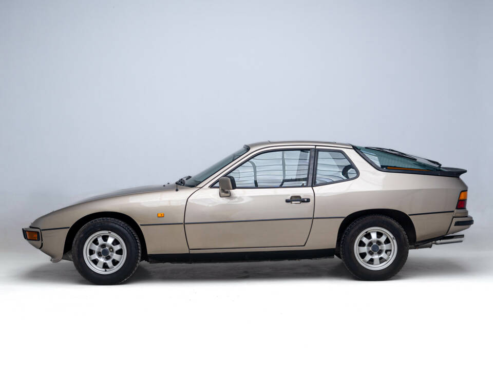Image 5/44 de Porsche 924 (1983)
