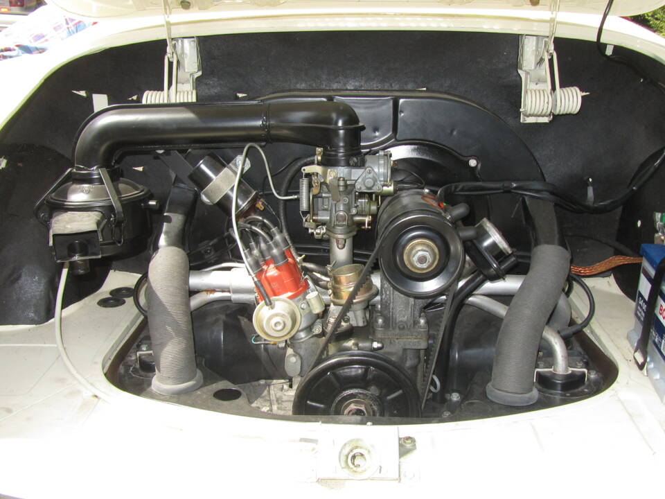 Image 11/45 of Volkswagen Karmann Ghia 1300 (1965)