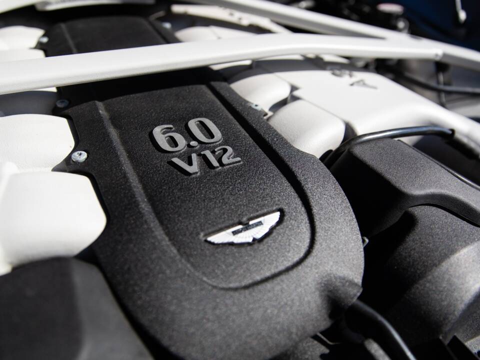 Image 75/80 of Aston Martin Vanquish (2013)