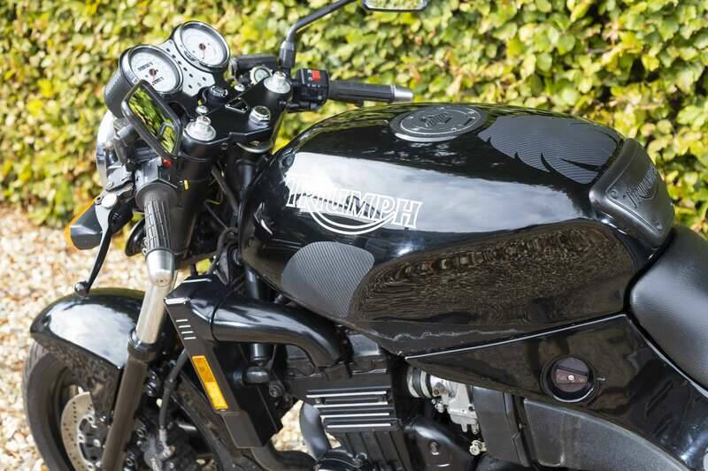 Immagine 35/40 di Triumph Speed Triple (1999)