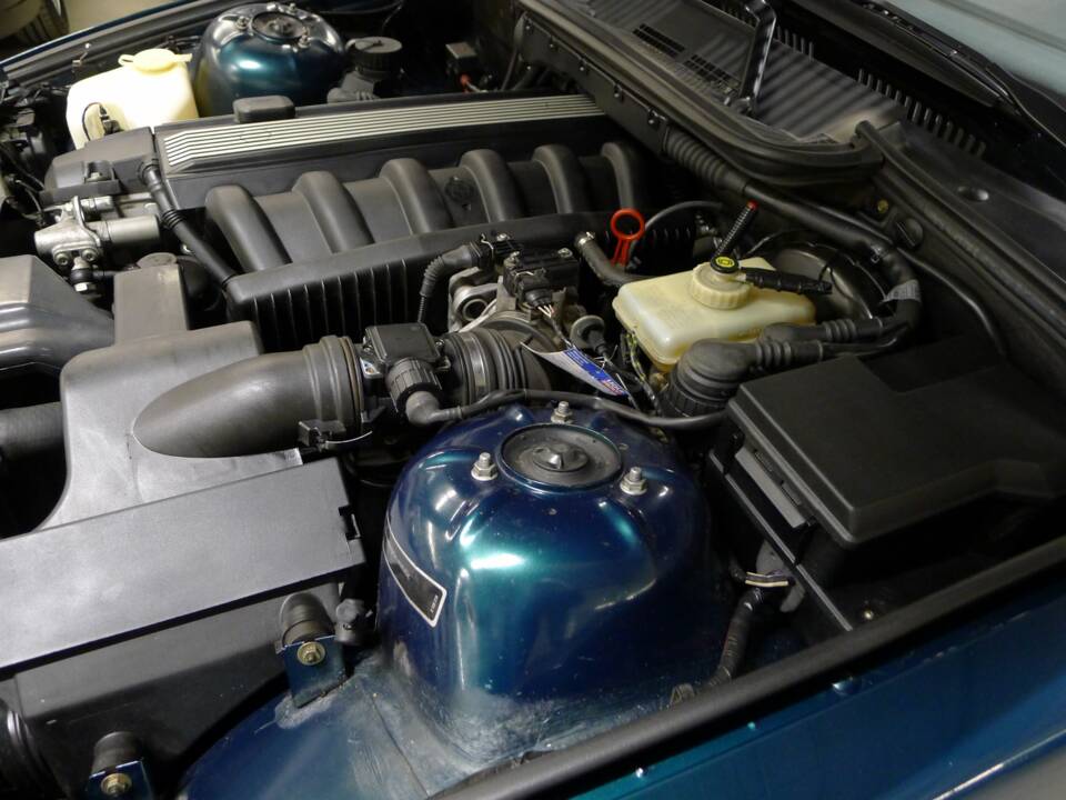 Imagen 12/35 de BMW 328i (1996)