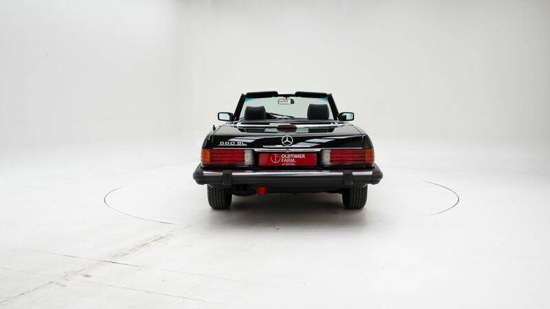 Image 7/15 of Mercedes-Benz 560 SL (1988)