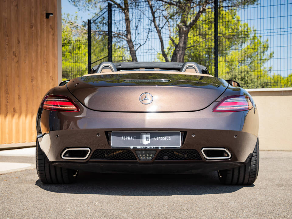 Image 4/50 of Mercedes-Benz SLS AMG Roadster (2013)