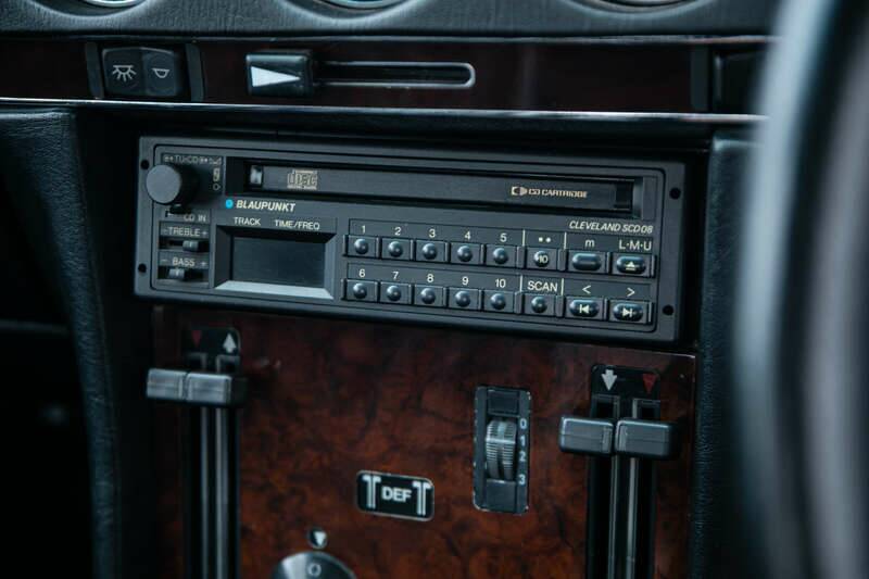 Image 16/32 de Mercedes-Benz 300 SL (1993)