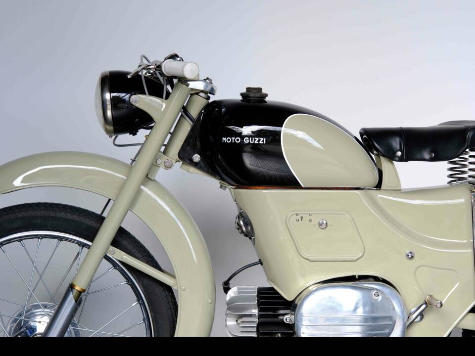 Bild 35/61 von Moto Guzzi Zigolo Turismo (1954)