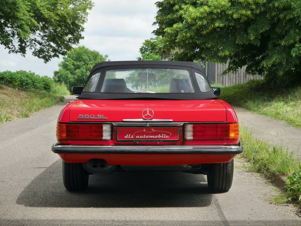 Image 19/27 of Mercedes-Benz 560 SL (1986)