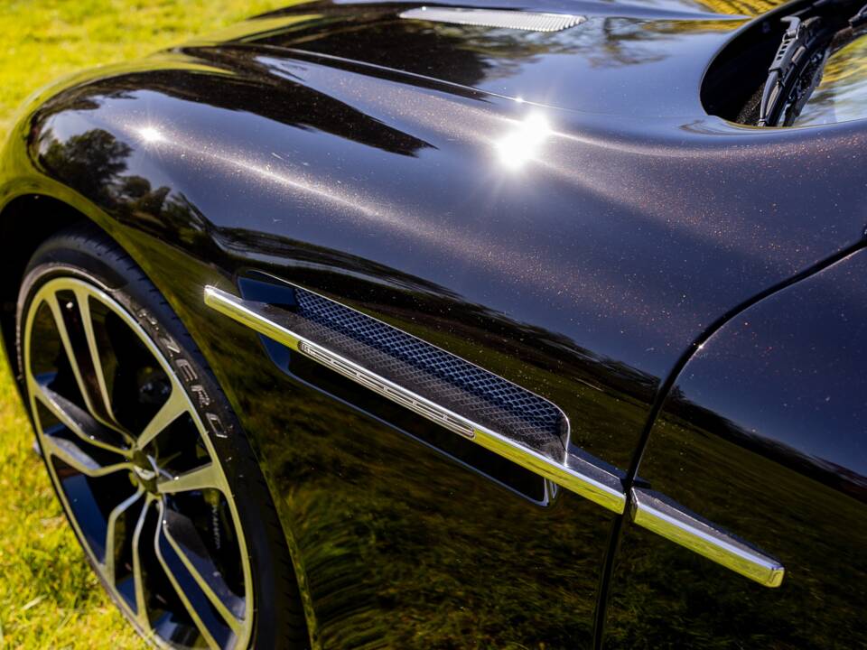 Image 10/39 of Aston Martin DBS Volante (2011)