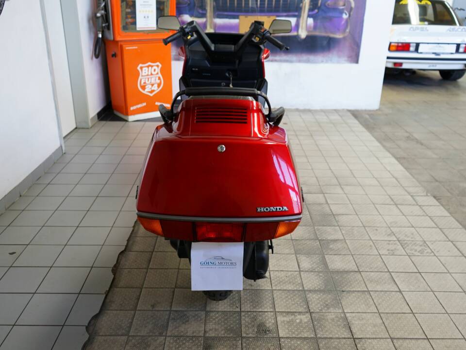 Image 13/17 de Honda DUMMY (1989)