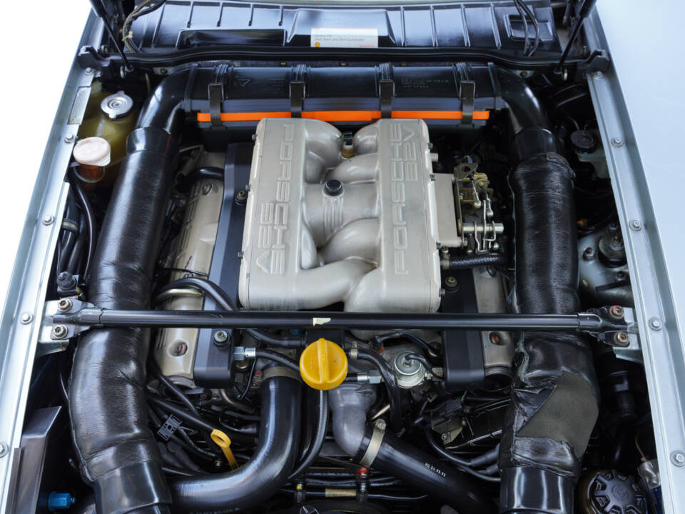 Immagine 4/50 di Porsche 928 GTS (1993)