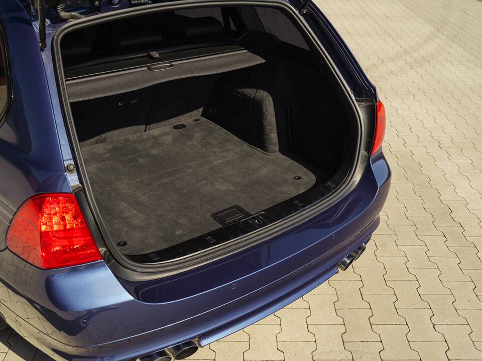 Afbeelding 29/32 van ALPINA B3 S Bi-Turbo xDrive (2012)
