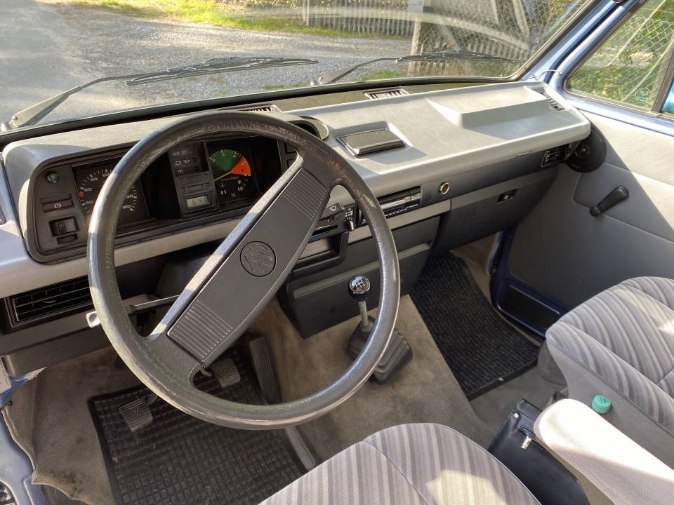 Afbeelding 34/44 van Volkswagen T3 Multivan 1.6 TD (1989)