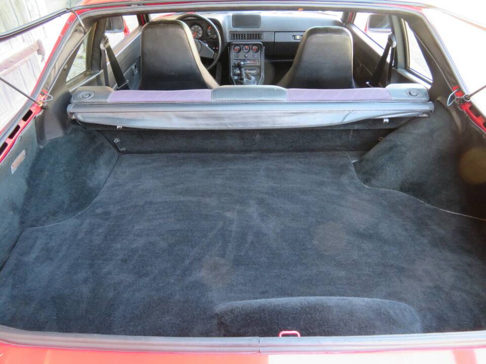 Bild 13/18 von Porsche 924 S (1986)
