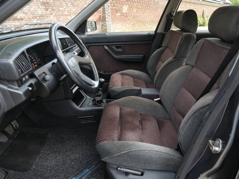 Bild 36/50 von Peugeot 405 Mi16 (1990)