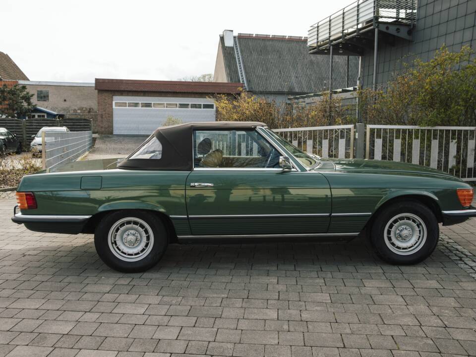 Image 3/28 of Mercedes-Benz 350 SL (1971)