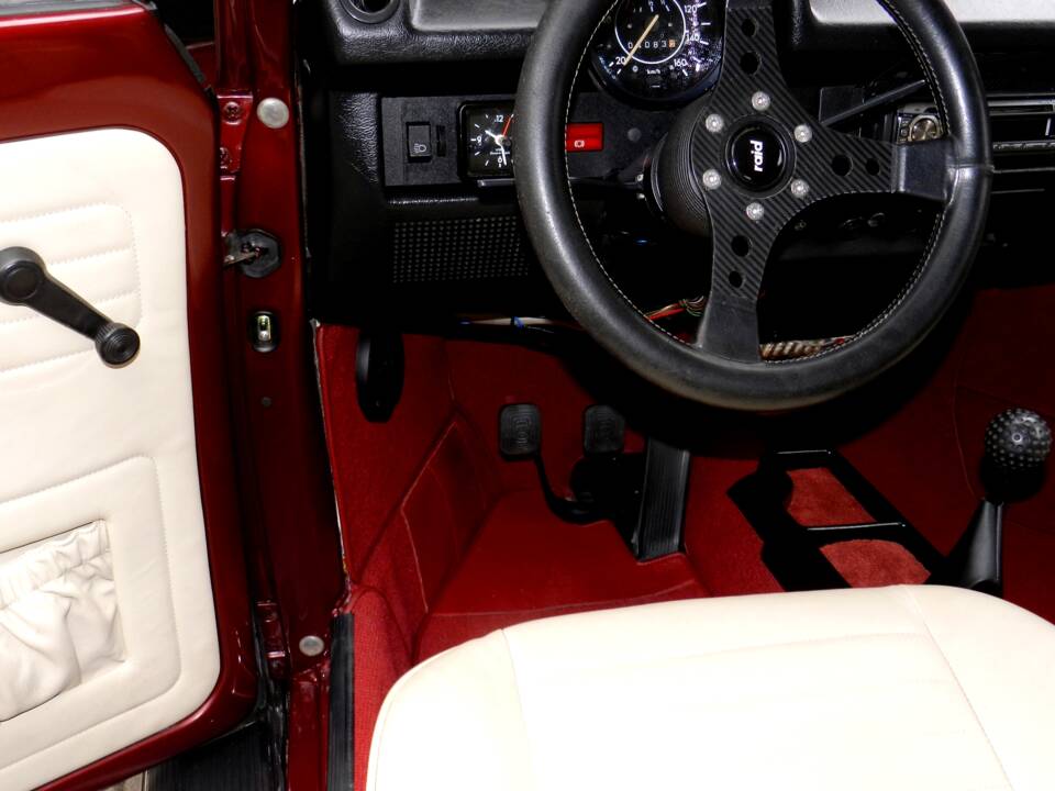 Image 16/54 de Volkswagen Beetle 1303 LS (1978)