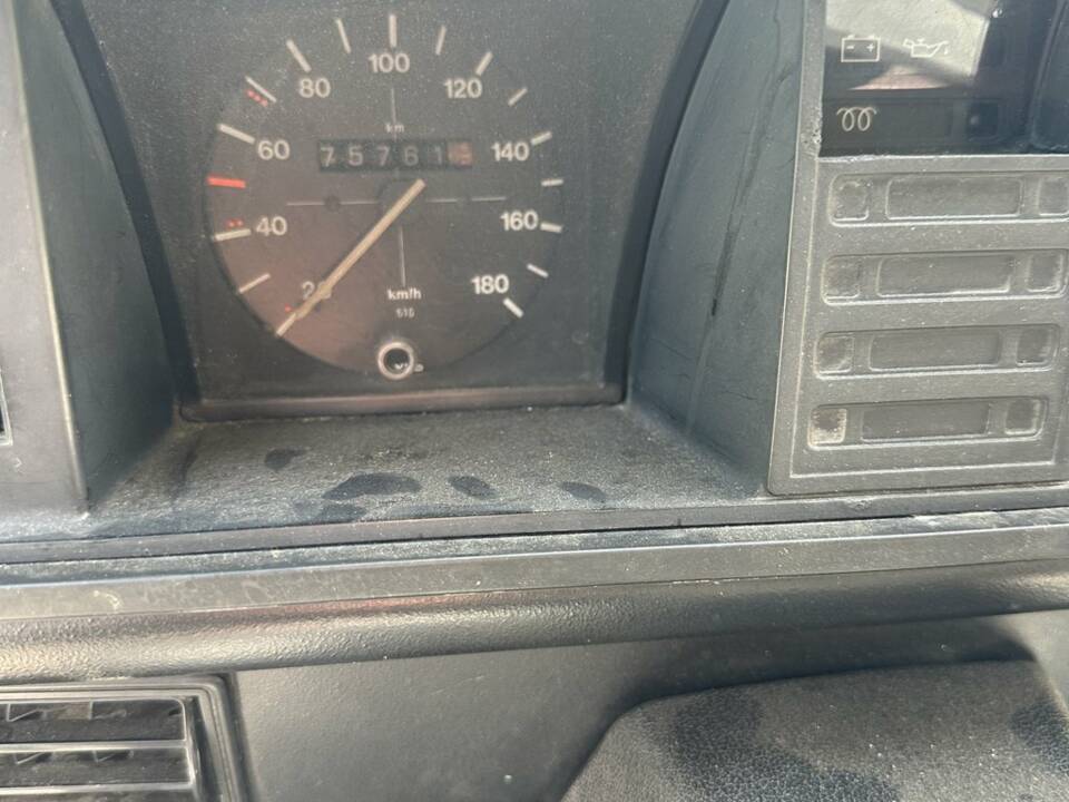 Bild 5/8 von Volkswagen T3 Westfalia Mosaik 1.6 (1981)