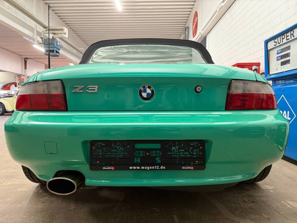 Bild 16/21 von BMW Z3 1.9i (1999)