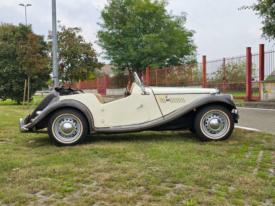 Bild 22/50 von MG TF (1954)