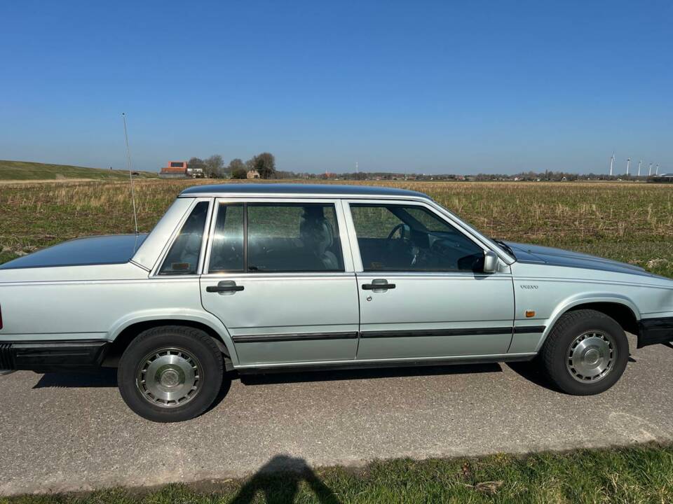 Image 15/41 of Volvo 740 (1987)