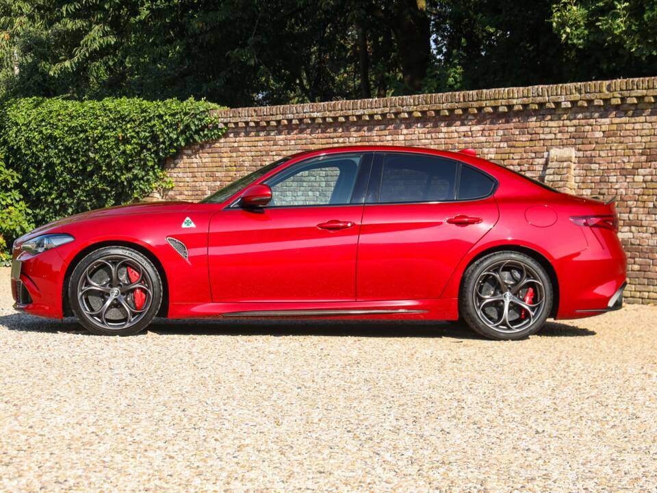 Bild 49/50 von Alfa Romeo Giulia Quadrifoglio (2017)