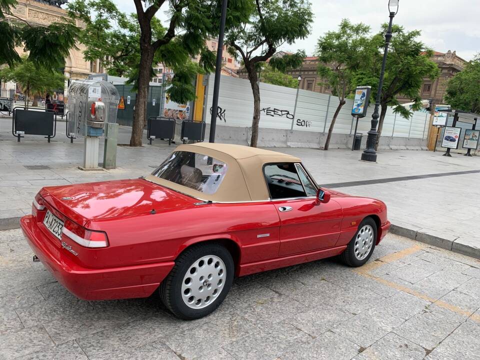Image 8/21 of Alfa Romeo 1.6 Spider (1991)