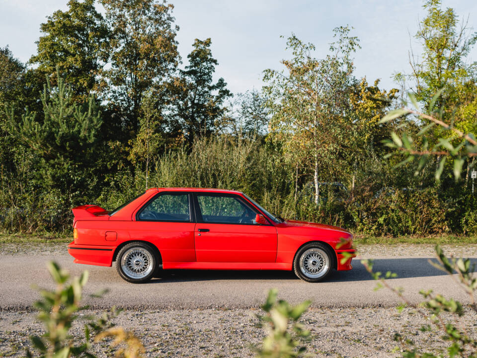 Image 5/50 of BMW M3 (1987)