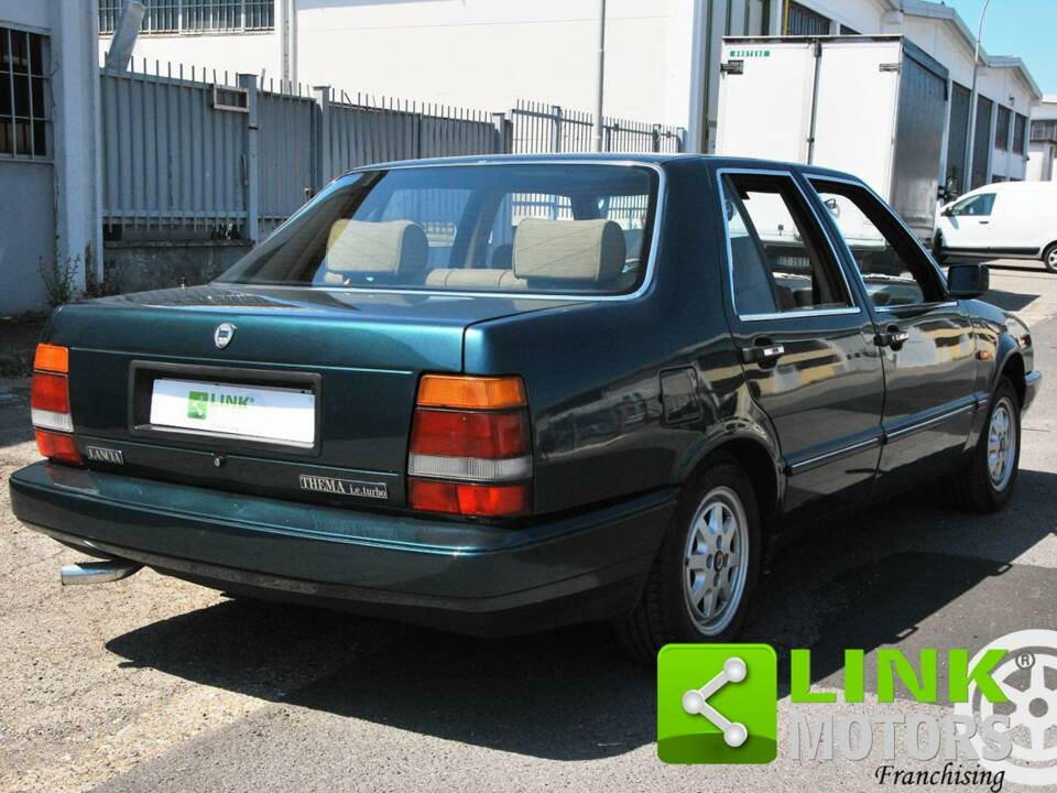 Image 4/10 de Lancia Thema I.E. Turbo (1986)