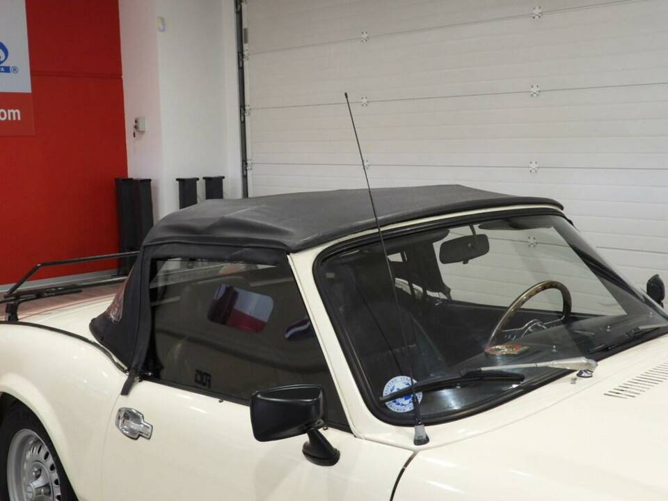 Imagen 10/15 de Triumph Spitfire 1500 (1978)