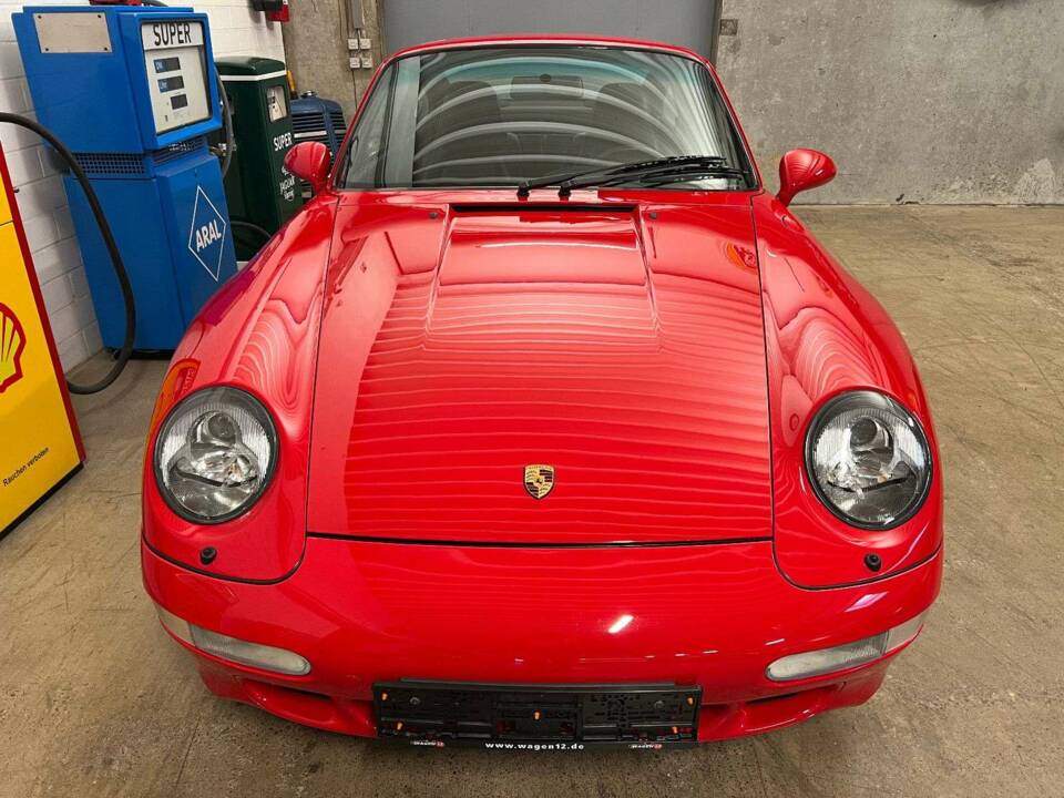 Image 4/17 of Porsche 911 Carrera (1995)