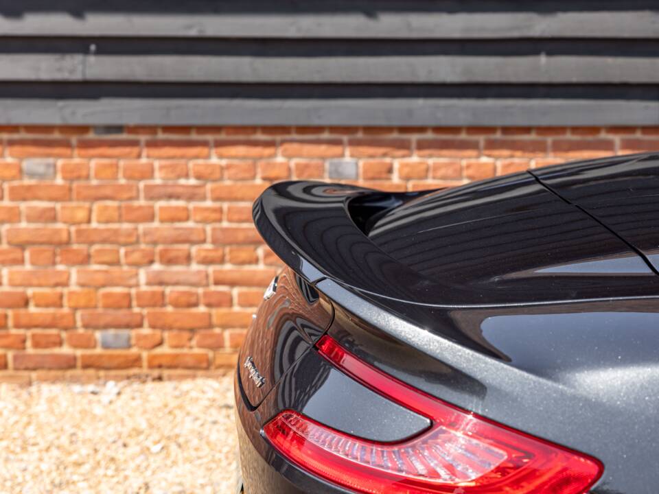 Imagen 19/57 de Aston Martin Vanquish Volante (2015)