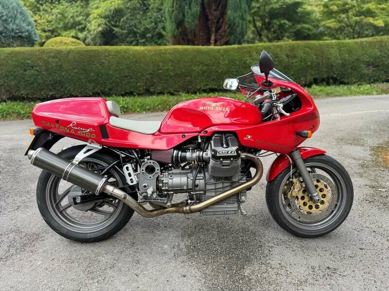 Bild 1/49 von Moto Guzzi Daytona RS (1996)