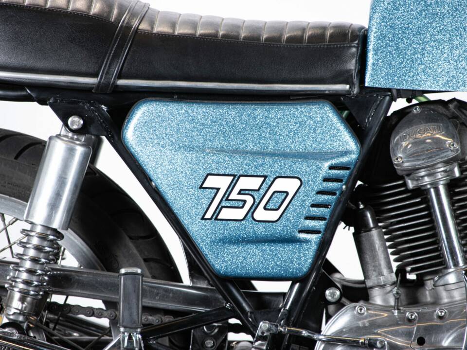 Image 27/50 of Ducati 750 GT (1972)
