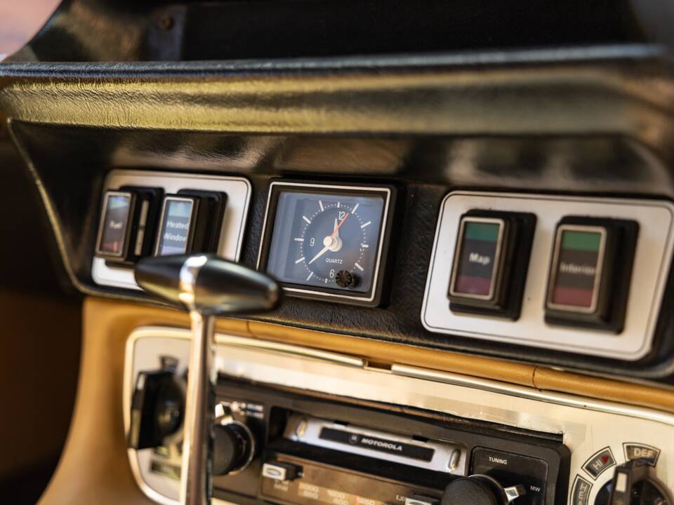Bild 24/26 von Jaguar XJ 6 C 4.2 (1977)