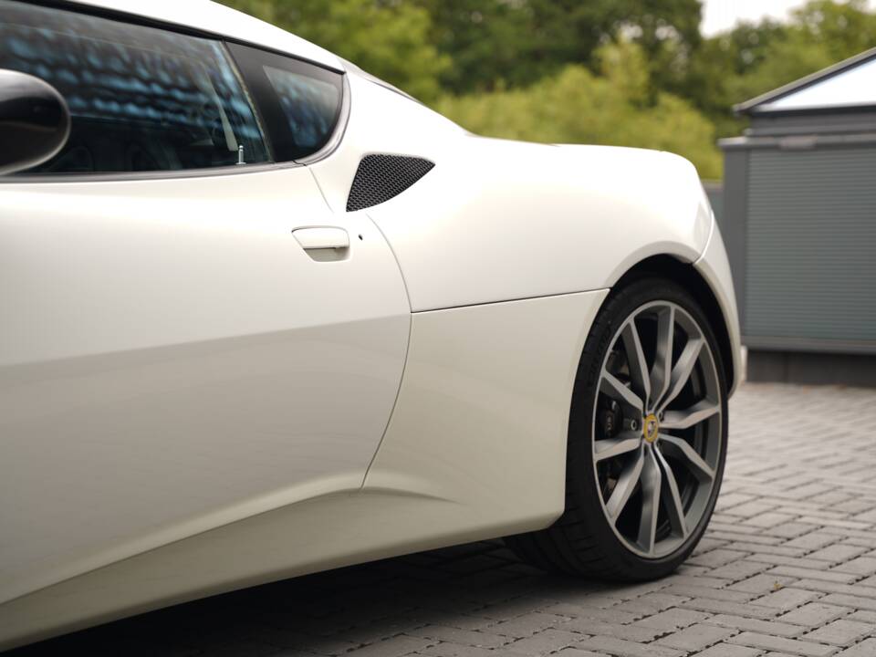Bild 50/50 von Lotus Evora S (2013)