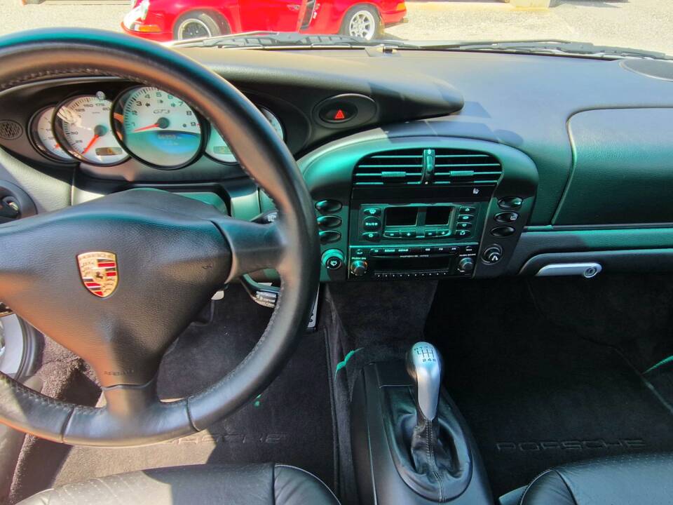 Image 8/13 of Porsche 911 GT3 (2004)