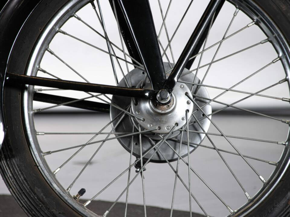 Image 35/50 of Gilera DUMMY (1951)