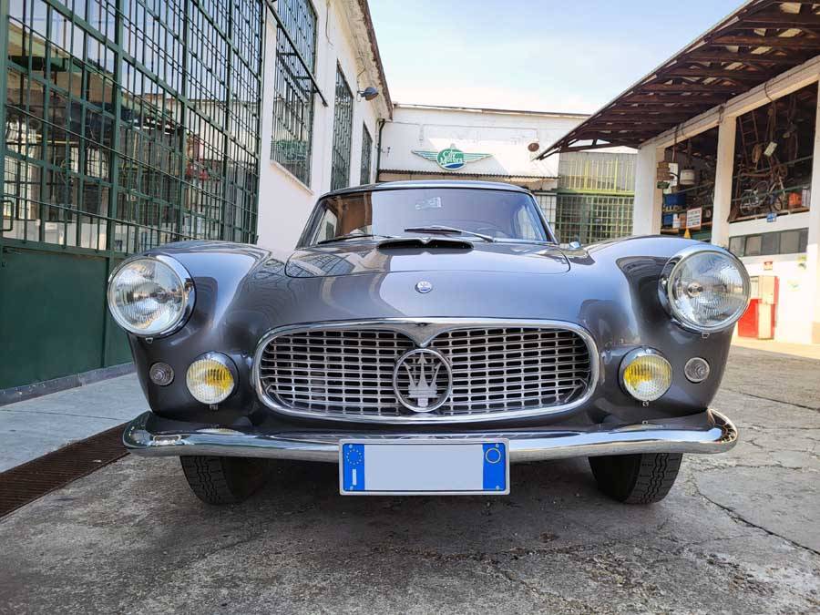 Image 6/46 of Maserati 3500 GT Touring (1961)