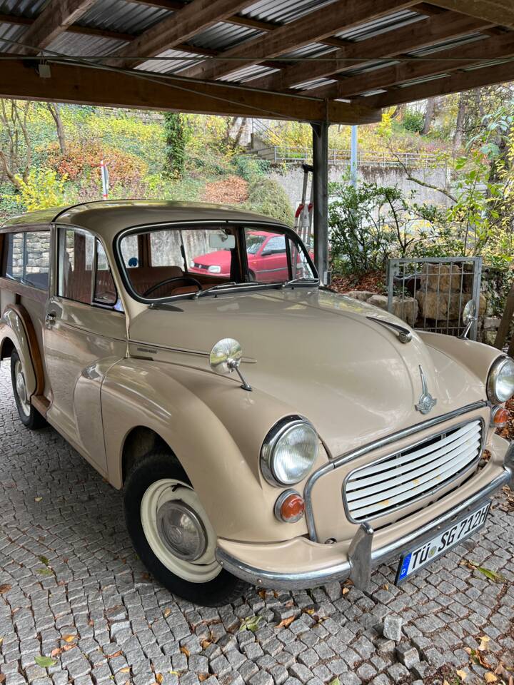 Image 4/18 of Morris Minor 1000 Traveller (1971)
