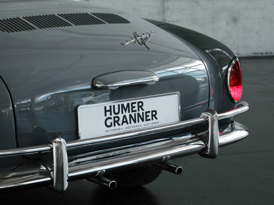Image 13/50 of Volkswagen Karmann Ghia 1500 (1961)