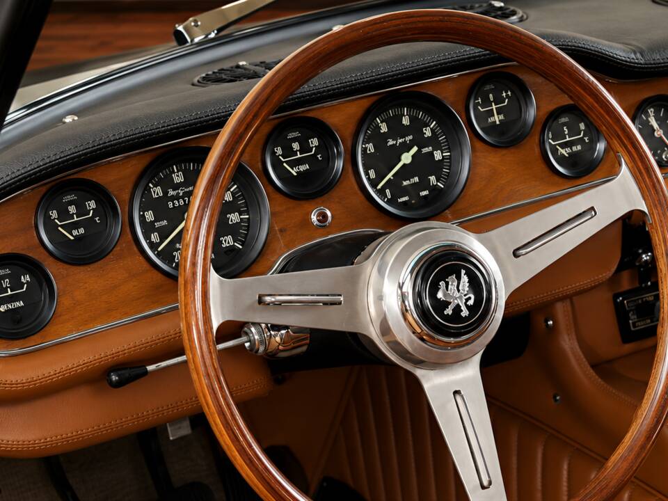 Afbeelding 7/16 van ISO Grifo GL 350 (1966)