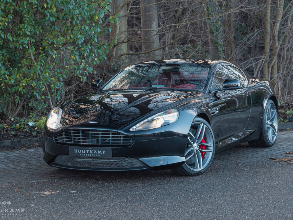 Image 2/14 of Aston Martin Virage (2012)