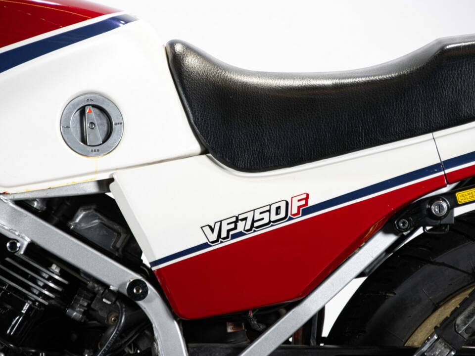 Immagine 20/50 di Honda VF 750 (1983)