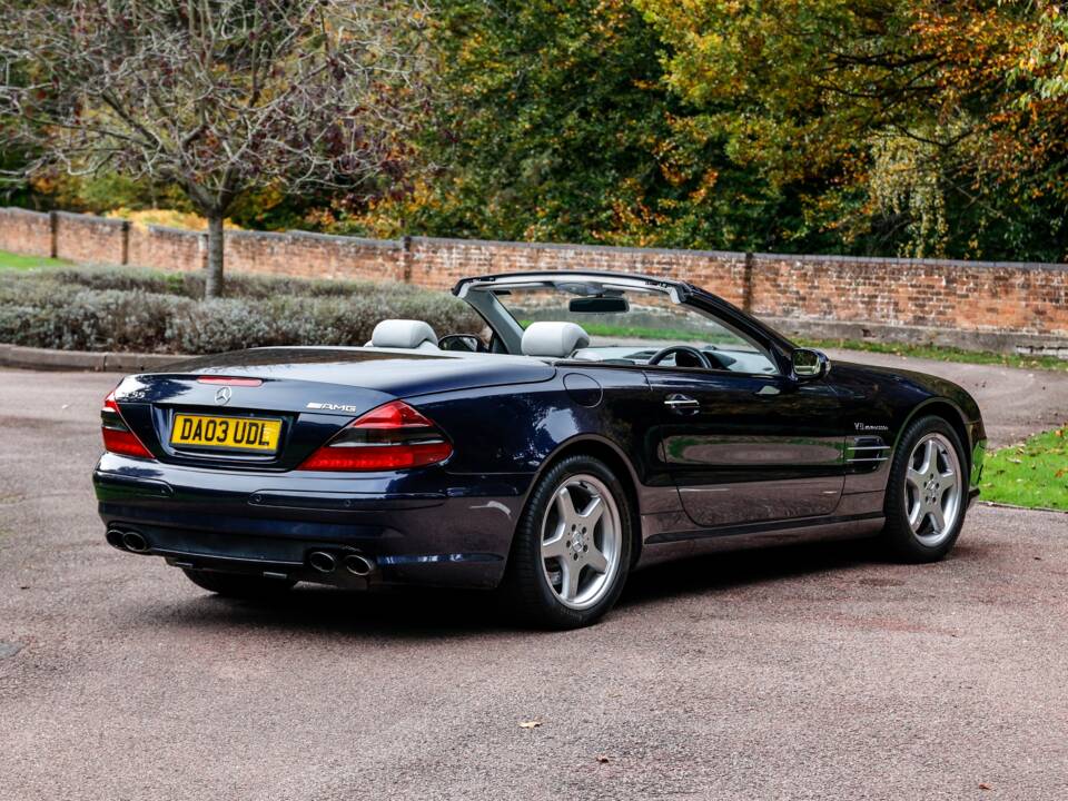 Image 3/41 of Mercedes-Benz SL 55 AMG (2003)
