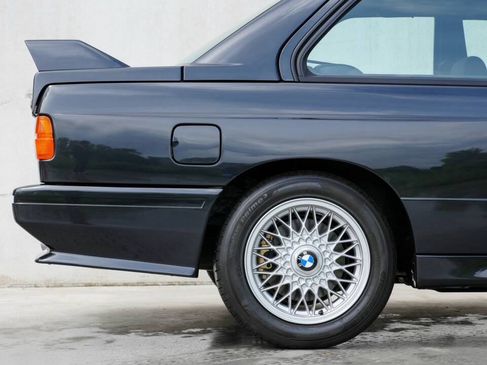 Image 9/34 de BMW M3 (1986)