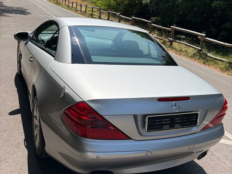 Imagen 5/15 de Mercedes-Benz SL 500 (2001)