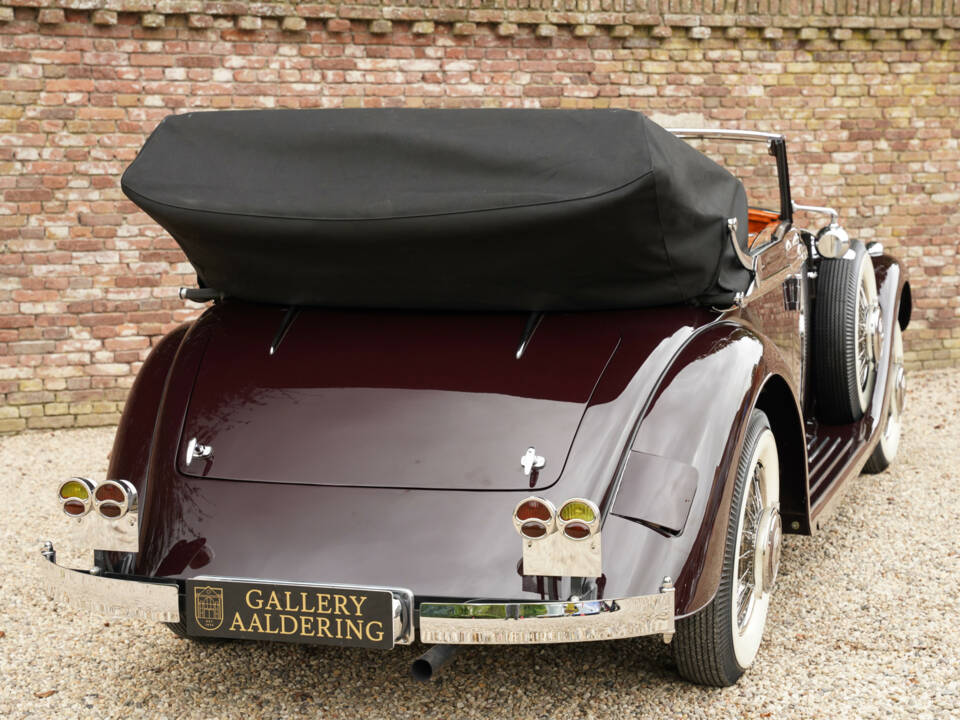 Immagine 31/50 di Mercedes-Benz 320 Cabriolet B (1939)