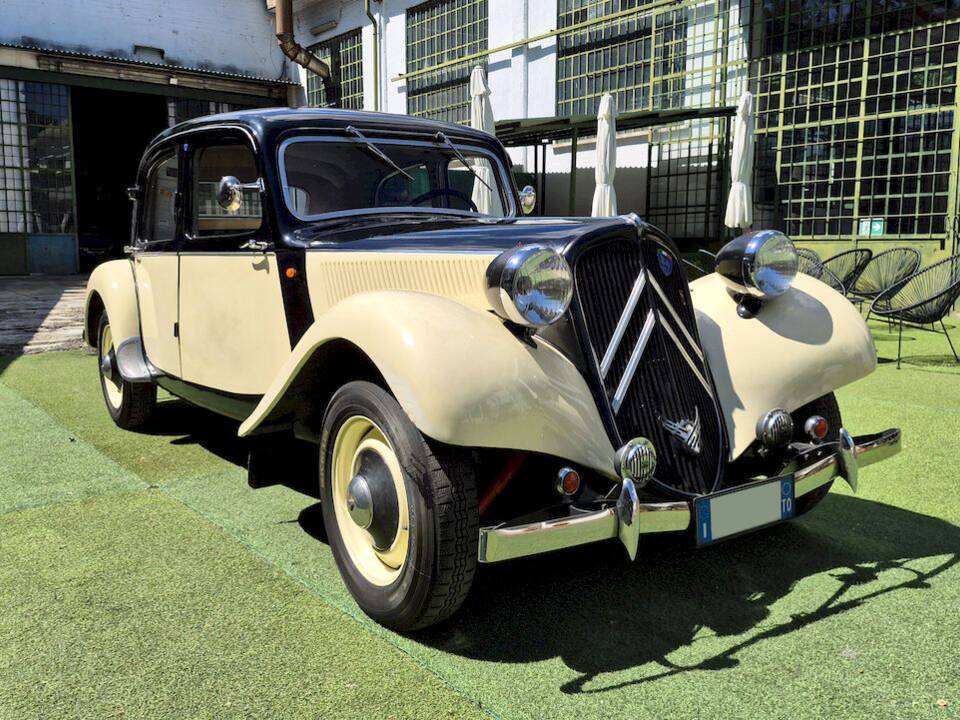 Imagen 8/65 de Citroën Traction Avant 11 BL (1955)